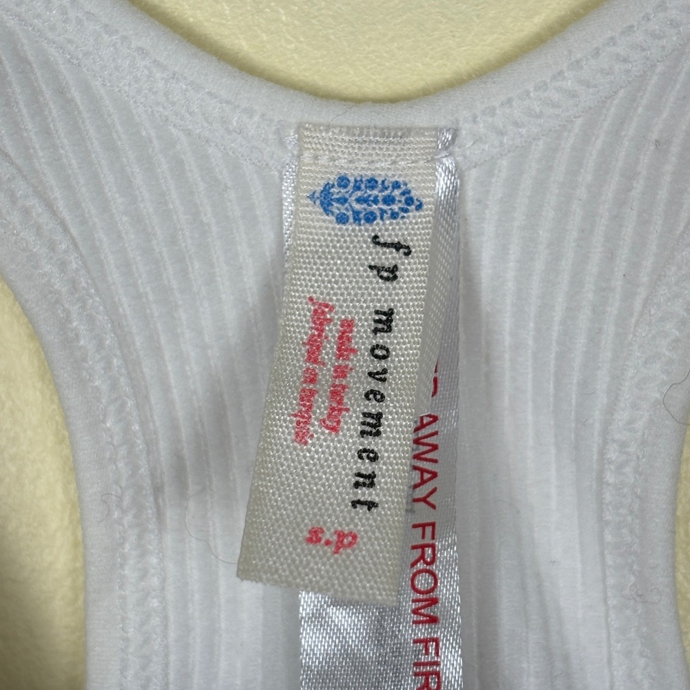 FREE PEOPLE FP Movement Free Throw Crop Top White Women Size Small Active Ribbed - Picture 4 of 10